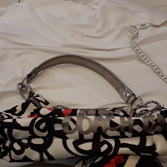 Coach clutch NWOT - Picture 5 of 8